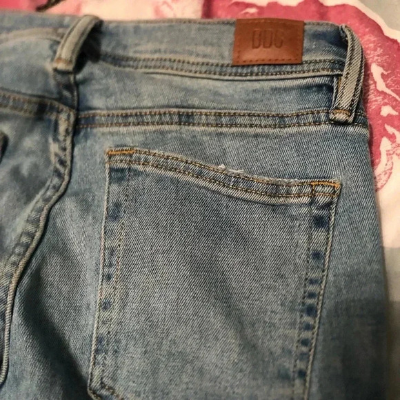 BDG distressed jeans - Picture 3 of 3